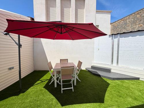 Maison rénovée 4 pers – Cour fermée et parking - FR-1-197-632