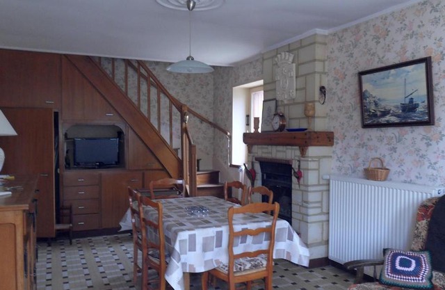 Maison restaurée - bien ensoleillée - calme