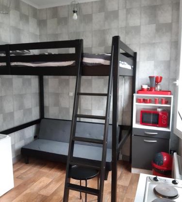 MAISON Studio SEDAN Meublé 14M2 INDEPENDANT