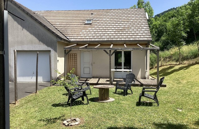 Maison Thiezac Climatisé Proche de la Station du Lioran