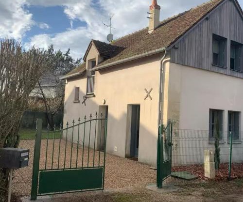 Maison tourangelle au coeur du vignoble Loire Valley