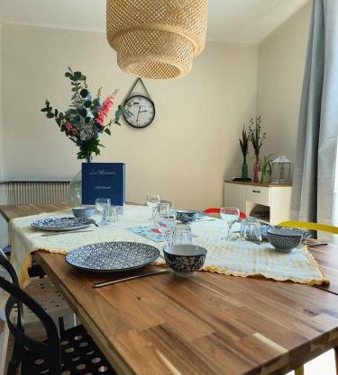 Maison vue sur le Rhône à proximité du port