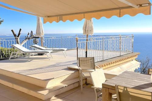 maison vue mer panoramique et jacuzzi