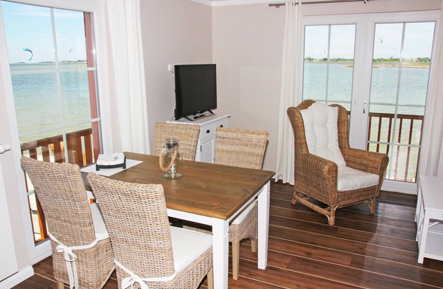 Maisonette for 2-4 people with sea views