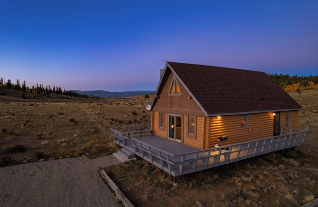 Make memories of a lifetime this Christmas at Mountain Escape! nn