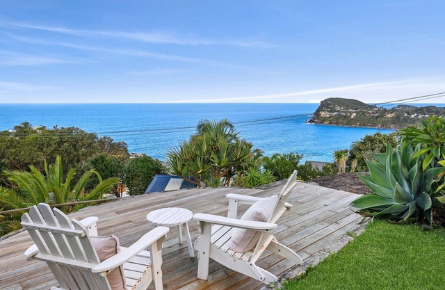 Malibu with ocean views by TCC