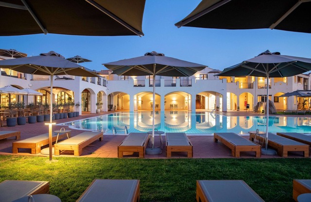 Mangia's Santa Teresa Sardinia, Curio Collection by Hilton