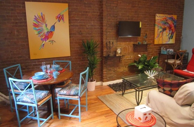 Manhattan Gem! Walk to University/Apollo Theatre/Rest/Shop. Mins to Subway. WiFi