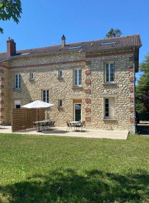 Manoir en Pierre Chartres