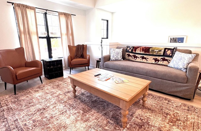 Maple Street Retreat - where comfort meets convenience