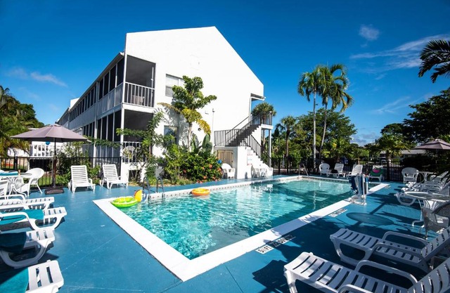 Marco Island Lakeside Inn