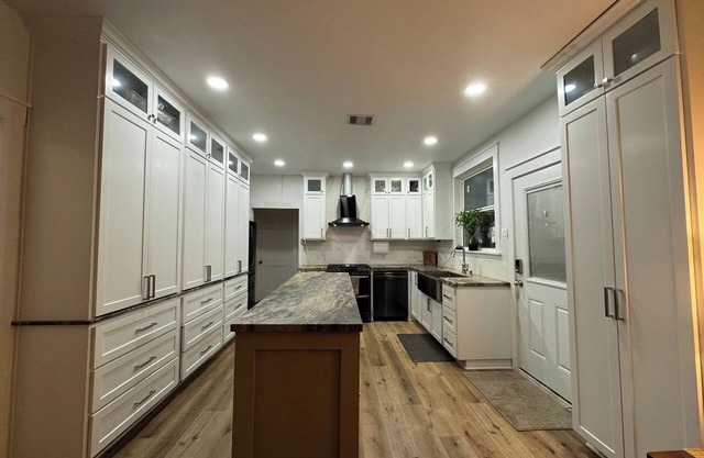 Marcy's Garden Centrally-located. 5 mins to downtown, EADO & the Heights.