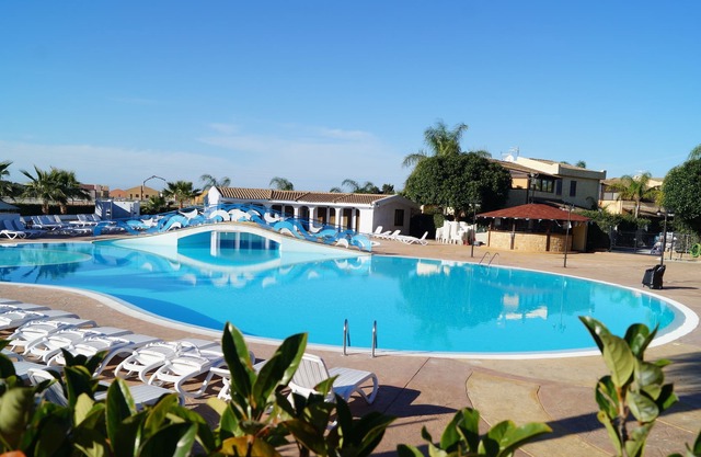 Mareluna Family Resort - Villa 3 - Wi-Fi and A / C!