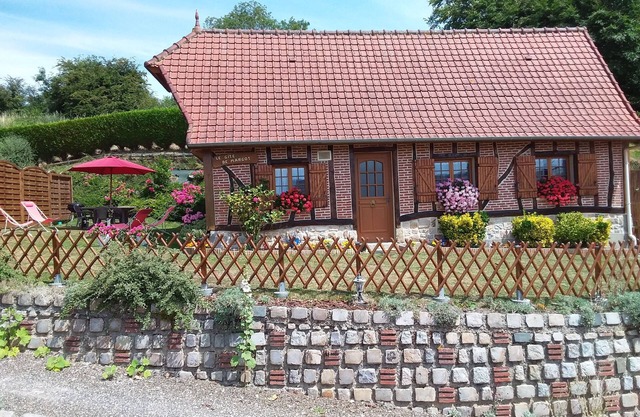 Margot's cottage in Longueil in Seine-Maritime