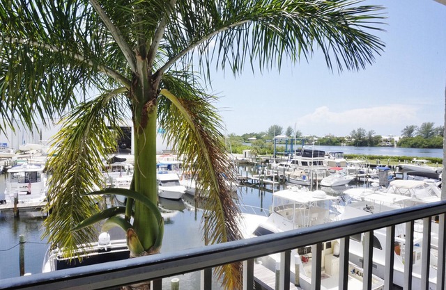 Marina One Bedroom Villa by RedAwning