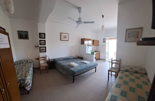 Marina, seaside area, 5 min.walk beach, 15 min. trainstation, wi fi. parking.