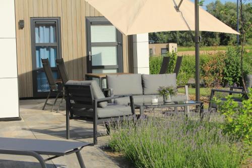 Marina Strandbad Chalet Inseltraum mit Zaun Haus Nr 83