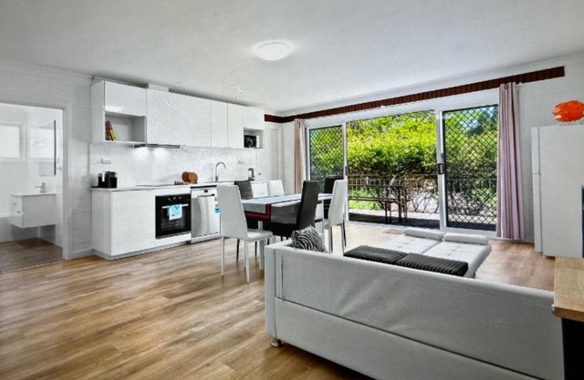 MARINE HOUSE 2 bedroom house