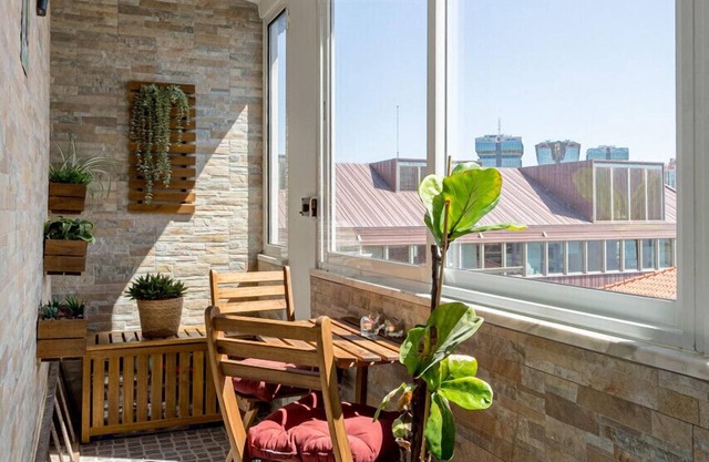 Marvellous 2-bed flat with balcony