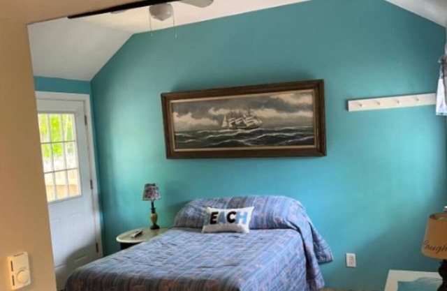 Marvin Gardens Motel Old Orchard Beach - Deluxe Cottage with Private Hot Tub