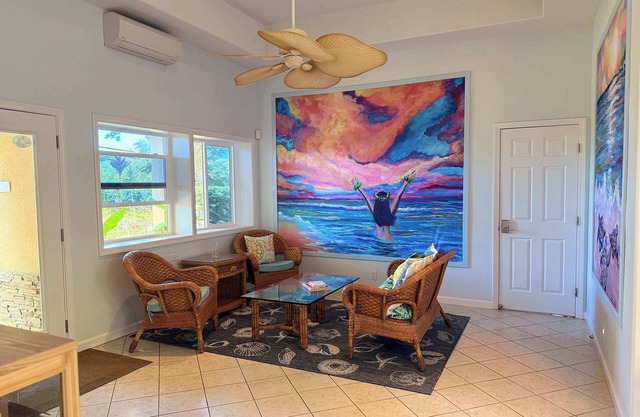 Maui Beach House | Ocean View Bed & Breakfast | BBQ, Garden & Free Parking
