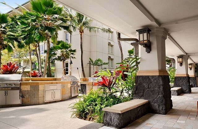 Maui's boundless beauty and activities begins and ends here!