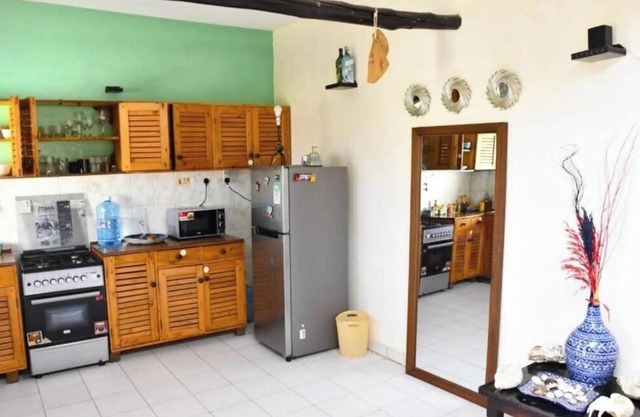 Mavericks Convenient Cozy Loft in Diani's CBD
