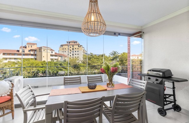 Mayfair 246 - One Bedroom Apartment, Sleeps 3