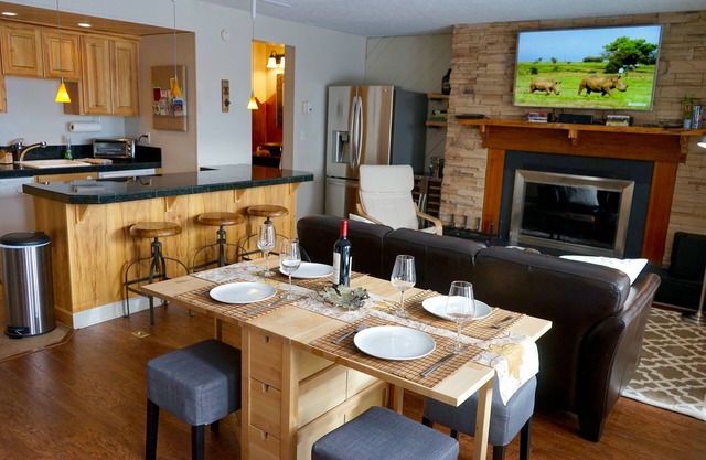 Mbvskihouse (.com) At Seventh Mountain Resort + includes IKON pass holder offer