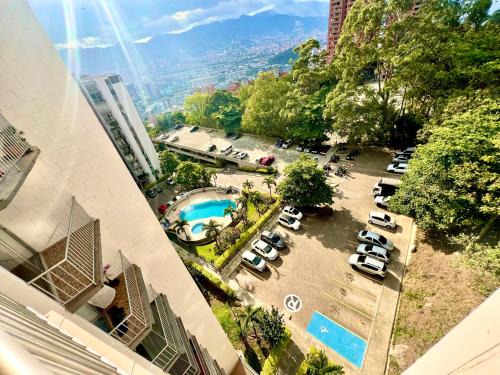 Medellin parque lleras poblado palmas