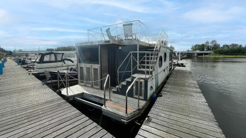 Meerzicht by Droomvilla