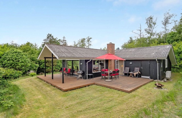 "Melissa" - 300m to the fjord by Interhome