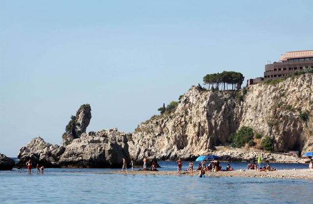 Mendolia Beach Hotel