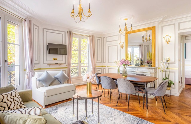 Merveil - Luxury Suite - Louvre -Sebastopol I