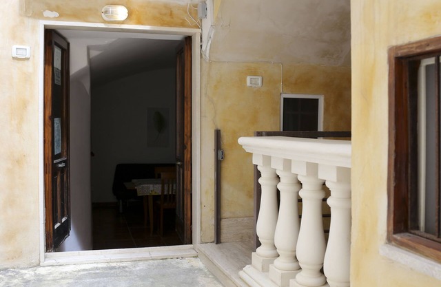 Micetti Court 1- Historic Center