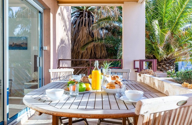 Michel-Ange - Two Bedroom Apartment, Sleeps 6