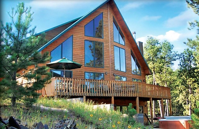 Midnight Blu -Mountain Retreat Near Pactola Lake - Hot Tub Scenic Views