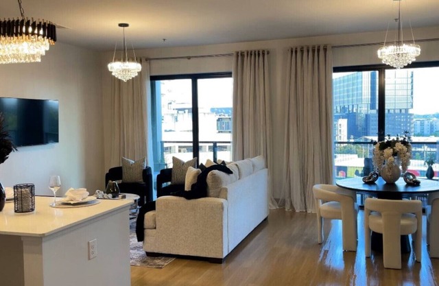 Midtown Atlanta Luxury Suite