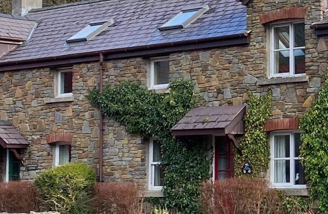 Mill Cottage Solva, with parking.