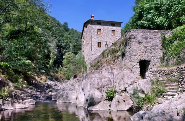 Mill in Pescia by River with Natural Pool