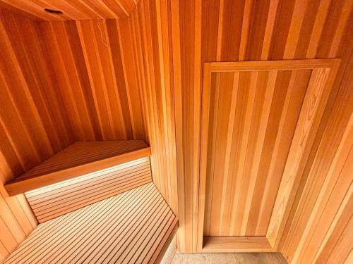 MINI HOTEL totonoi ロウリュ式サウナのある静かな平屋