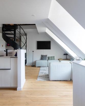 Mini loft in Notre Dame district, Île Saint-Louis, Paris