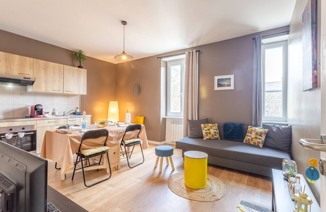 Minihic - appartement avec jardin