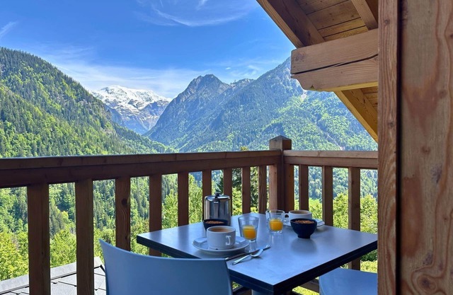 Mira, Exceptional view pool comfort, Spa