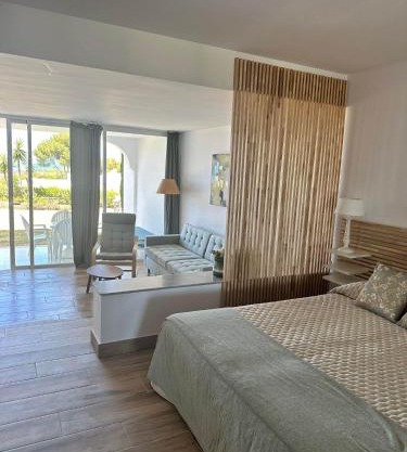 Miraflores Resort