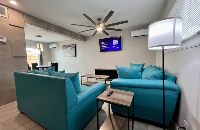 Miramar #4 - Gorgeous and Spacious 3BD/2BA - WiFi