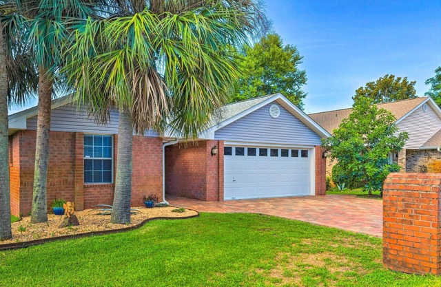 Miramar Beach Home w/ Private Beach Access!