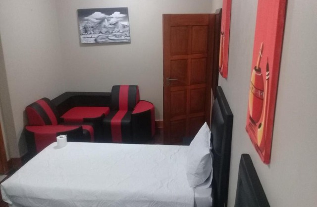 MIRATON EASTGATE SUITES