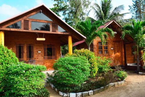 Mithra Paradise Beach Hotel