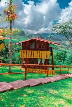 MO Cabaña Nido de Colibrí a pocos minutos de los termales de Santa Rosa de Cabal